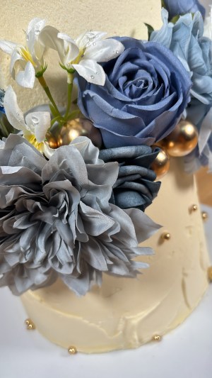 Wedding Cake with elegant decoration in Kells co.meath
