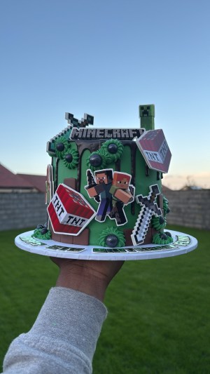 Personalised Minecraft birthday cake in Meath
